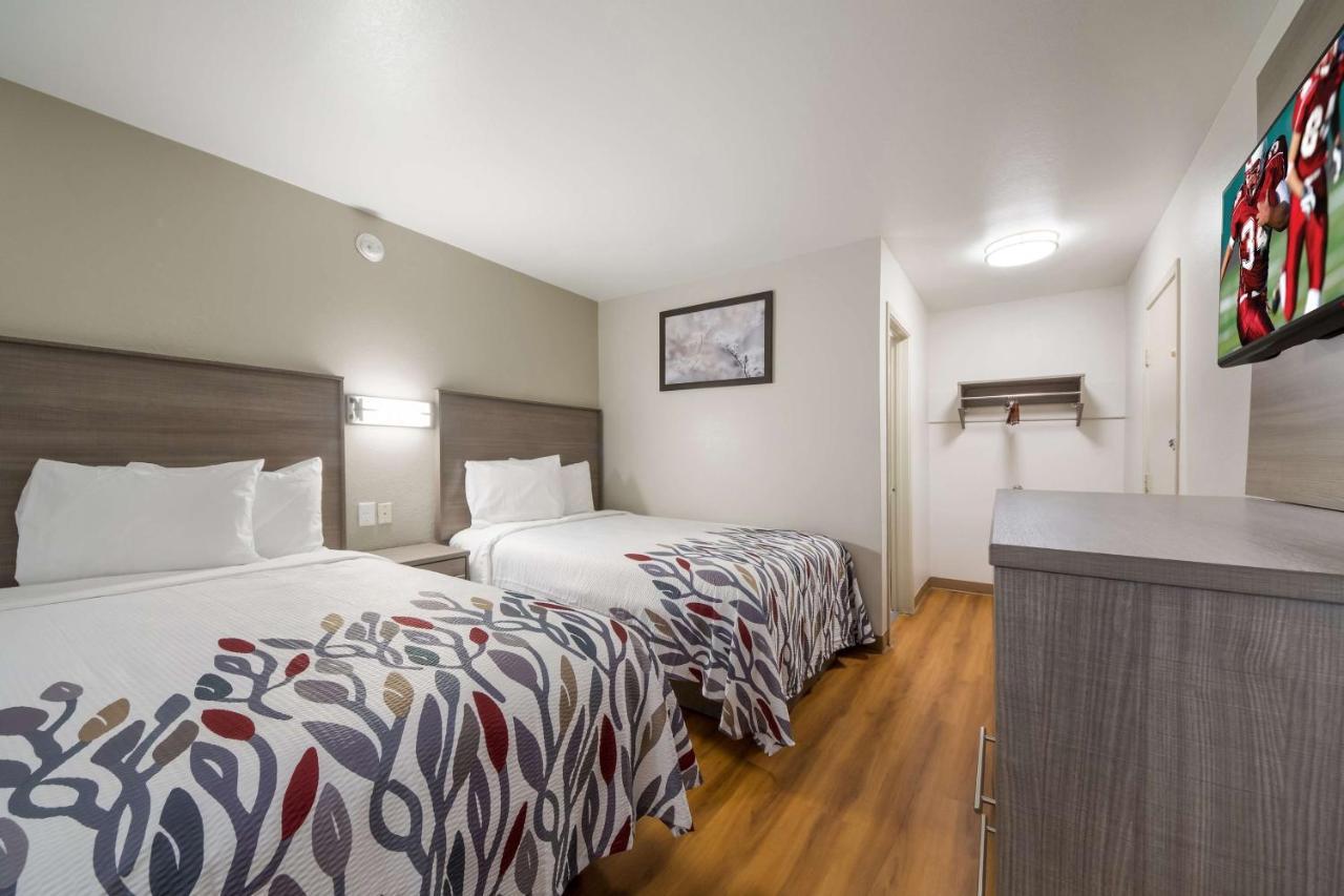 Red Roof Inn San Antonio E - Frost Bank Center 外观 照片
