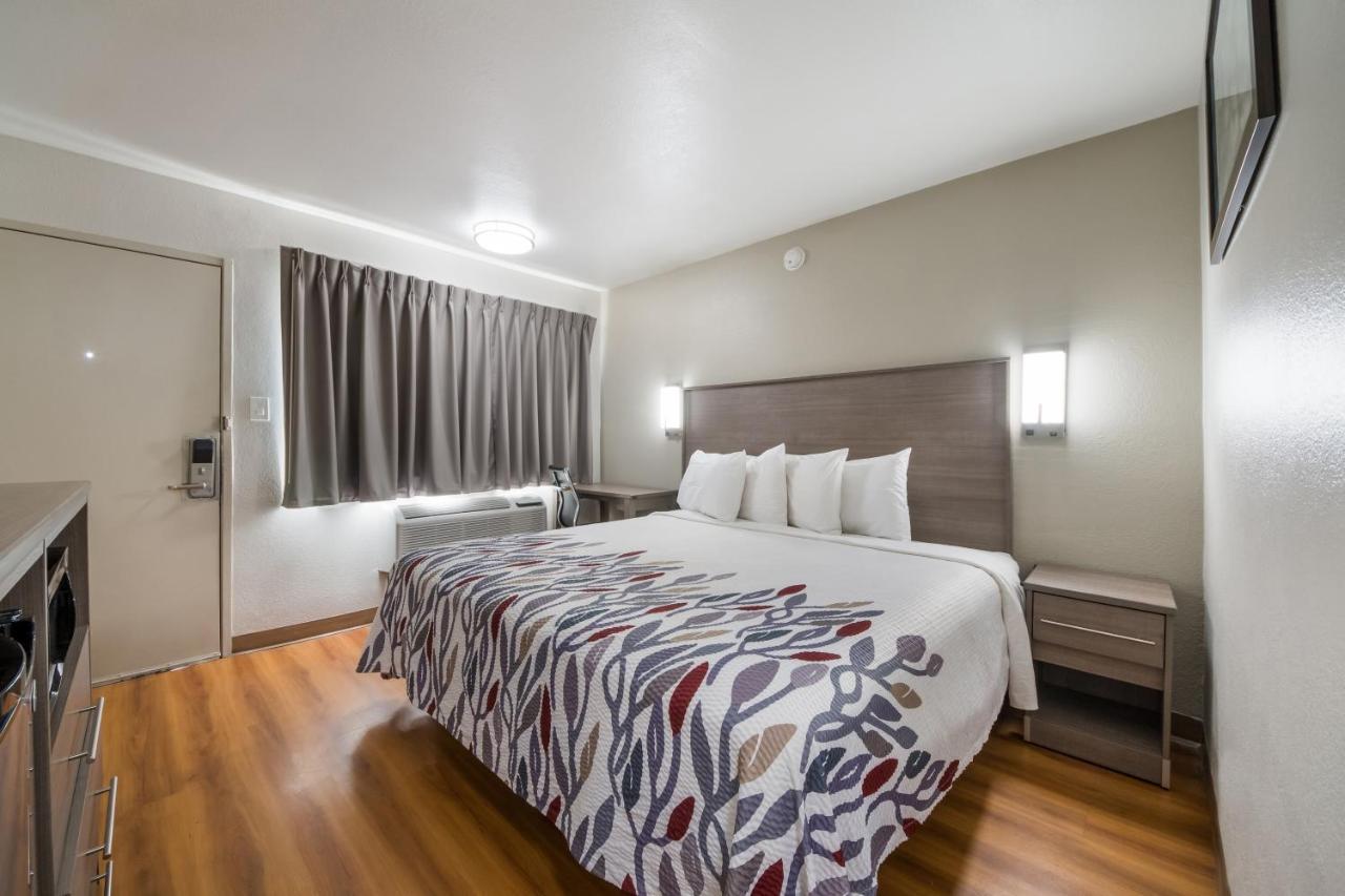 Red Roof Inn San Antonio E - Frost Bank Center 外观 照片