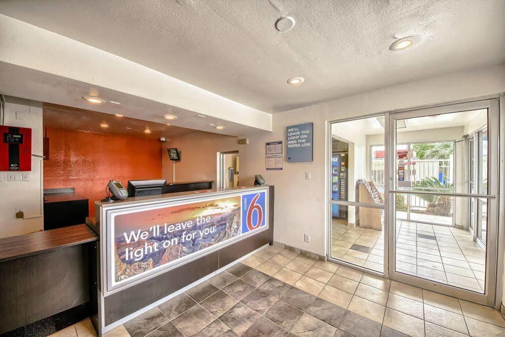 Red Roof Inn San Antonio E - Frost Bank Center 外观 照片
